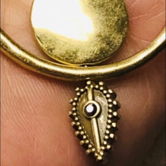 NEW  “LUCKY “ JEWEL STUNNING NECKLACE. - Picture 2 of 15